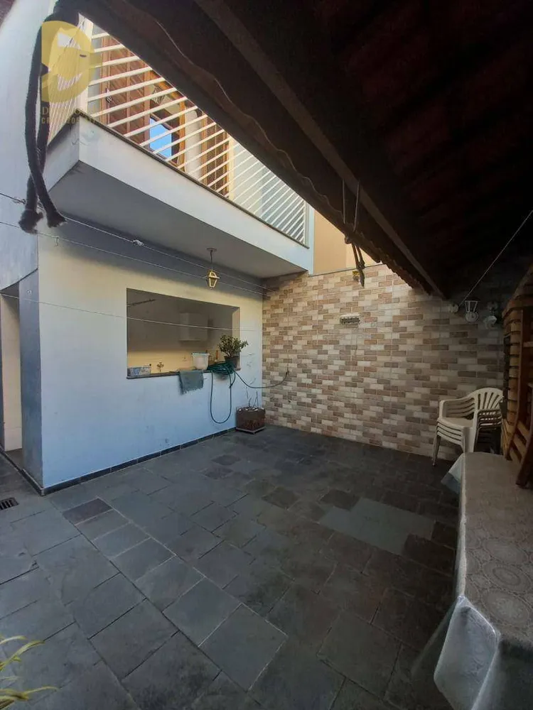 Sobrado, 3 quartos, 195 m² - Foto 1