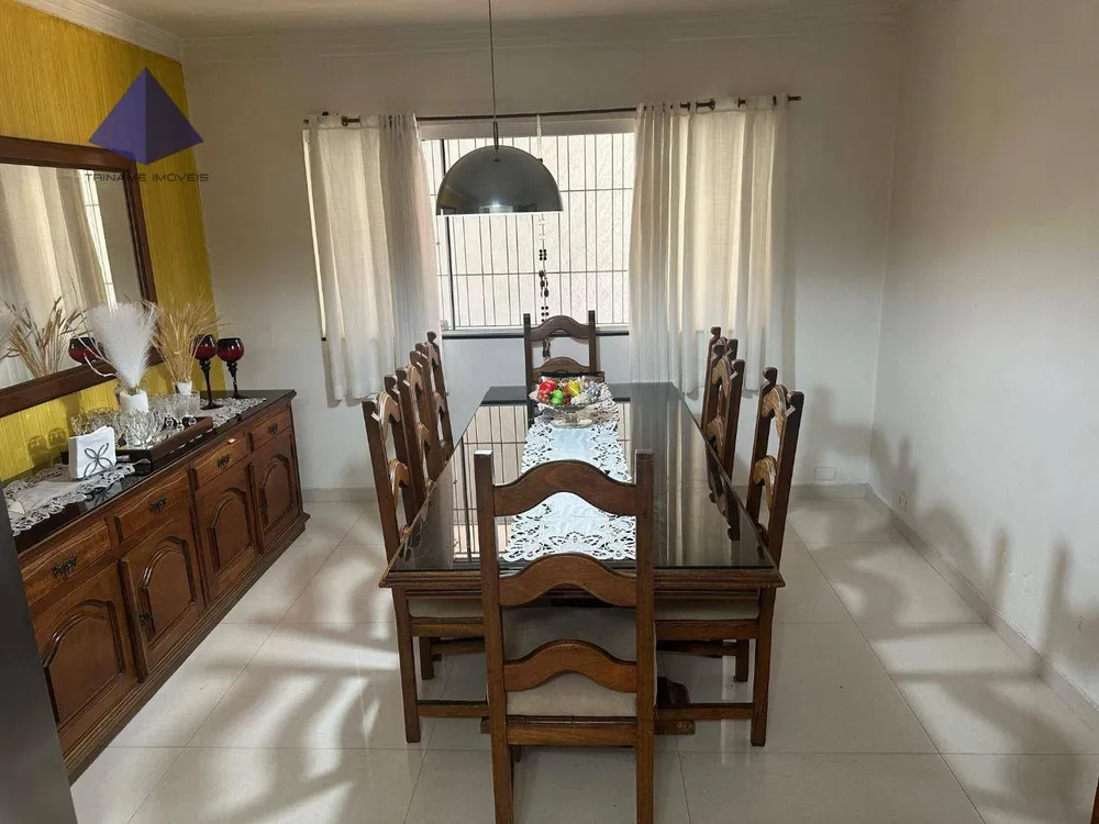 Sobrado, 3 quartos, 270 m² - Foto 2