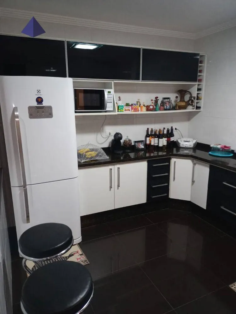 Sobrado, 3 quartos, 250 m² - Foto 2