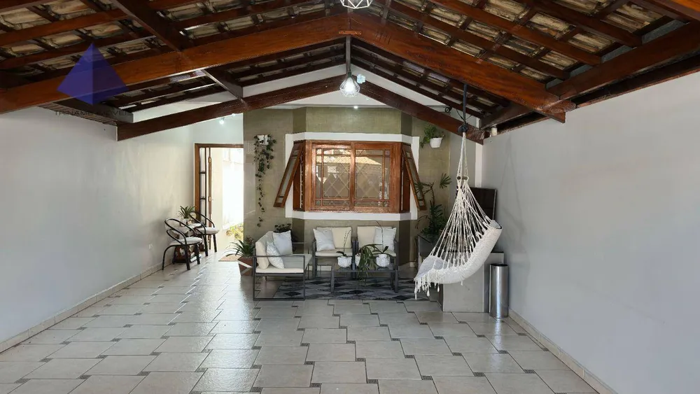 Sobrado, 4 quartos, 220 m² - Foto 1