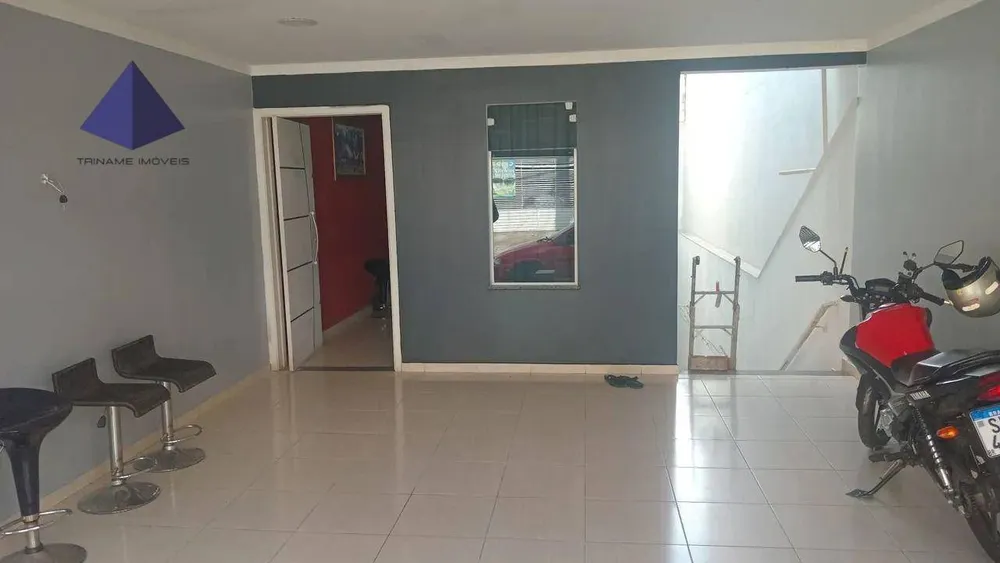 Casa, 3 quartos, 198 m² - Foto 2