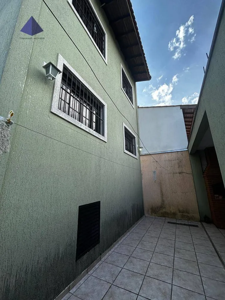 Sobrado, 3 quartos, 244 m² - Foto 9