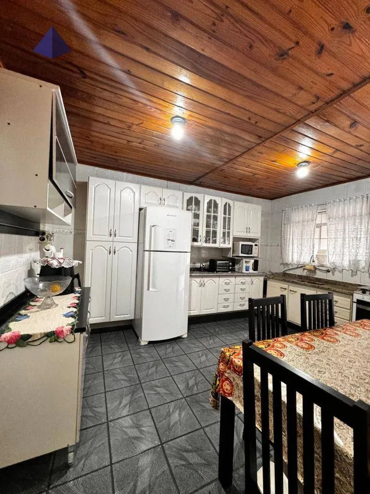 Casa, 4 quartos, 144 m² - Foto 2
