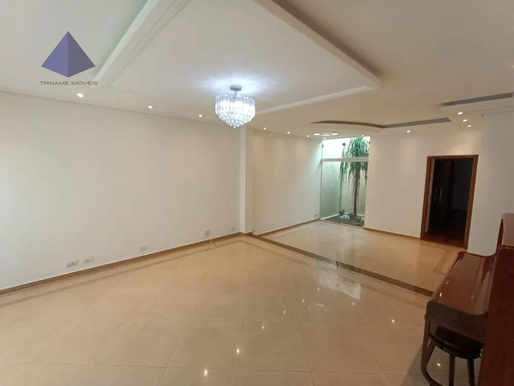 Casa, 3 quartos, 210 m² - Foto 2