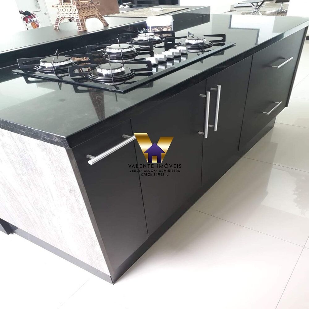 Casa à venda com 3 quartos, 288m² - Foto 2