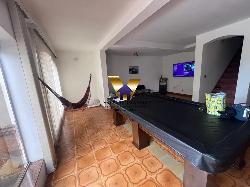 Casa, 3 quartos, 250 m² - Foto 2