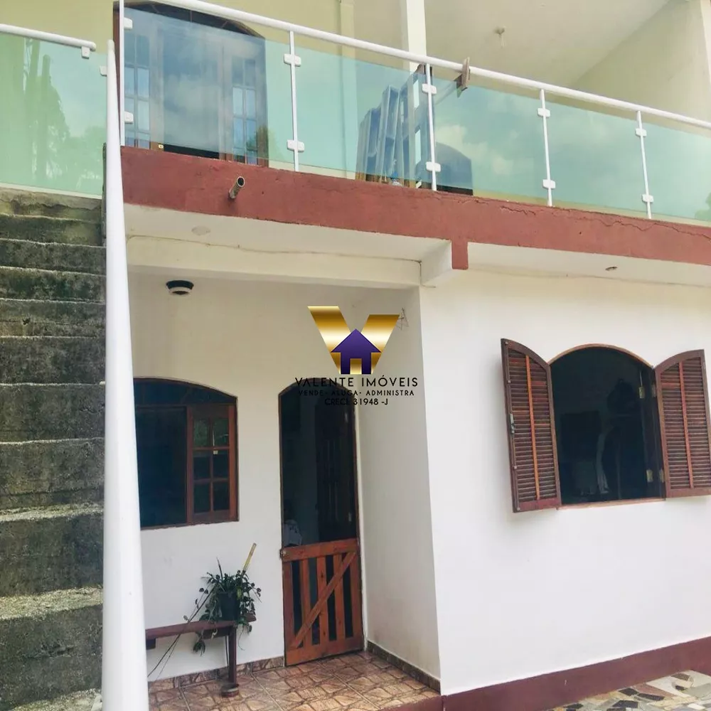 Casa à venda com 5 quartos, 250m² - Foto 1