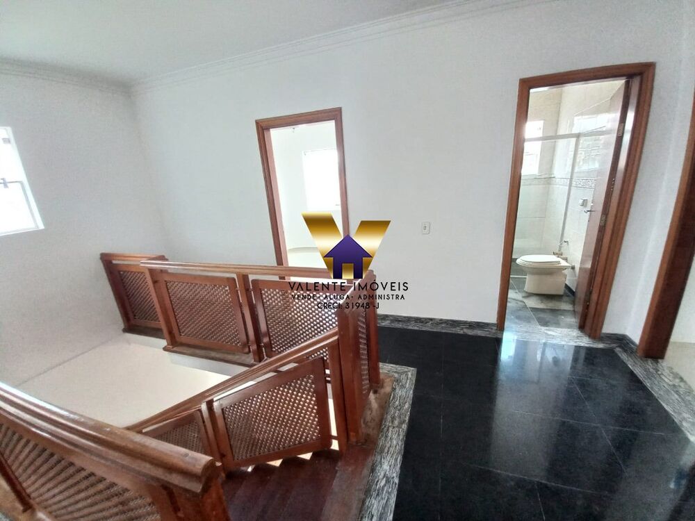 Casa à venda com 4 quartos - Foto 2