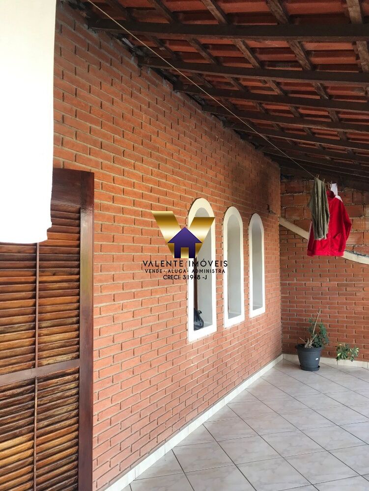 Casa, 3 quartos, 202 m² - Foto 4