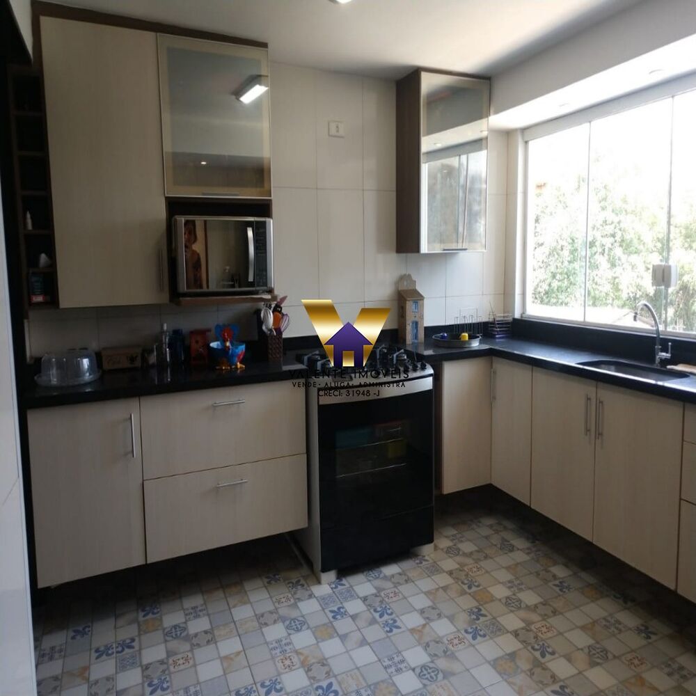Casa à venda com 4 quartos, 470m² - Foto 8