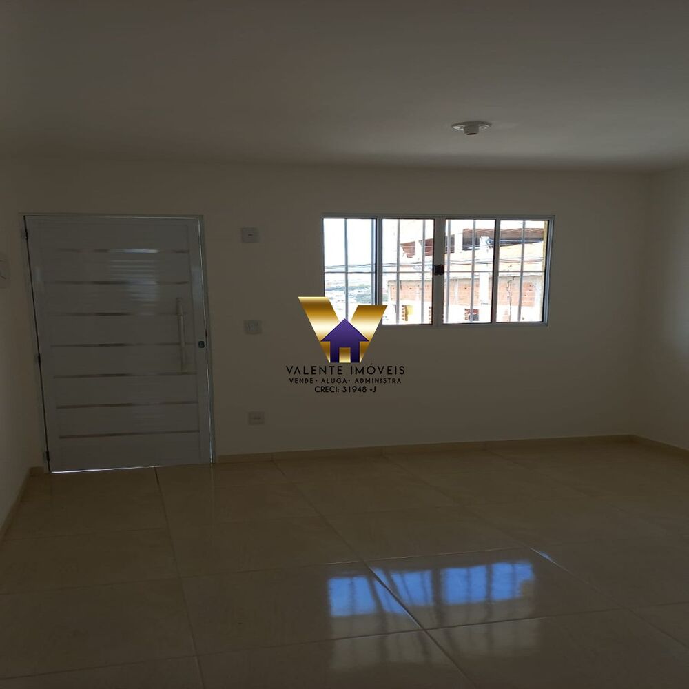 Casa à venda com 2 quartos, 90m² - Foto 3
