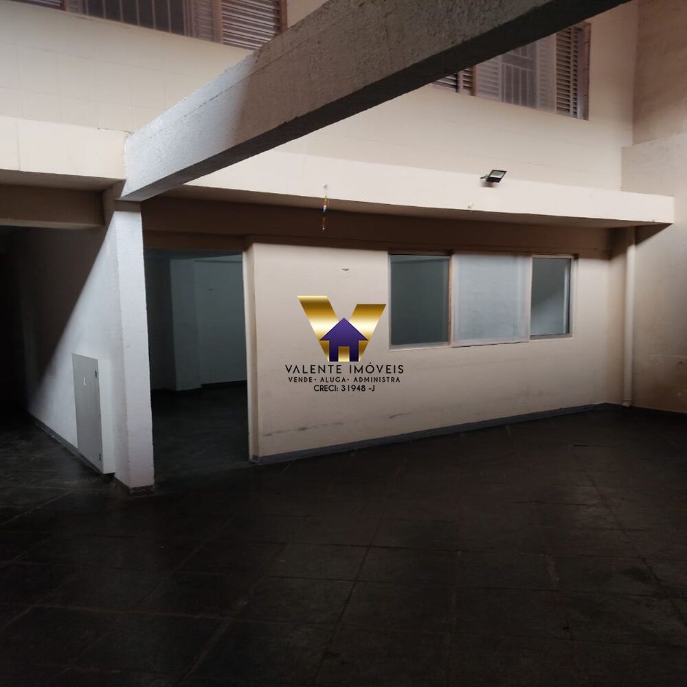 Prédio Inteiro para alugar com 6 quartos, 252m² - Foto 19