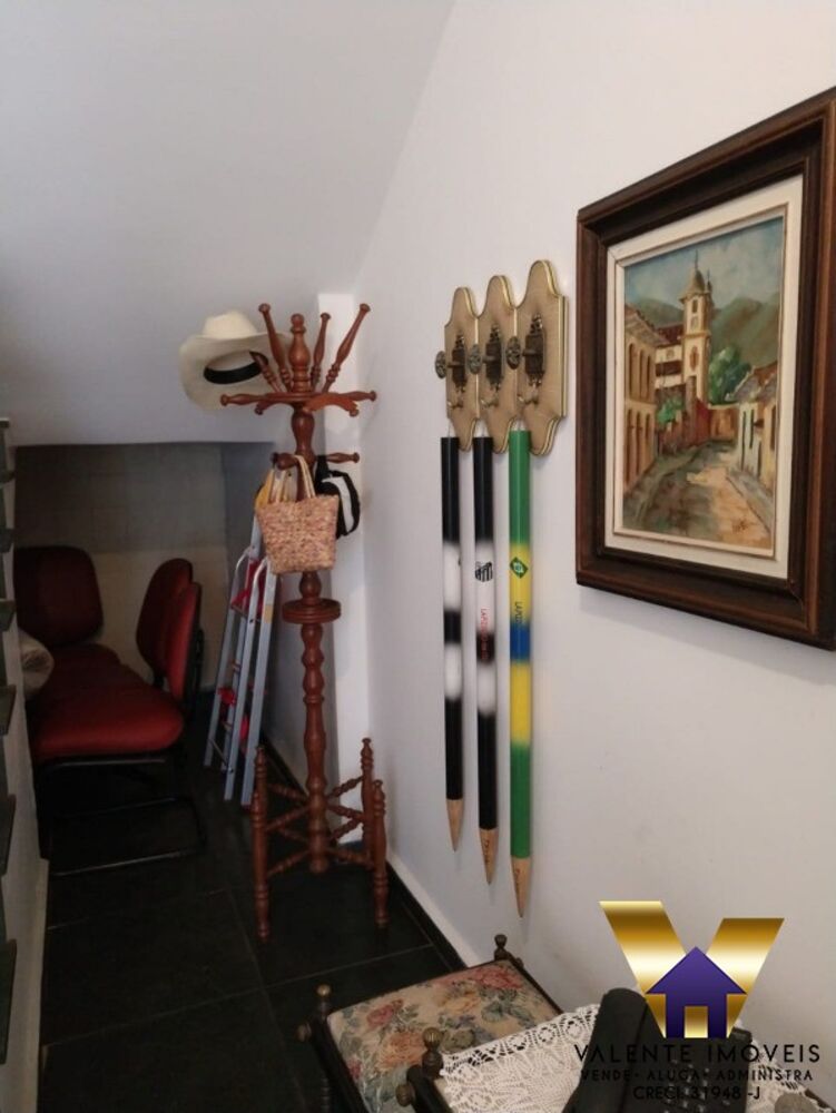 Casa à venda com 4 quartos, 1871m² - Foto 3