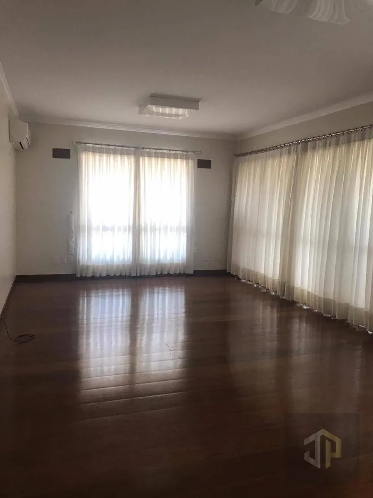 Apartamento, 3 quartos, 213 m² - Foto 2