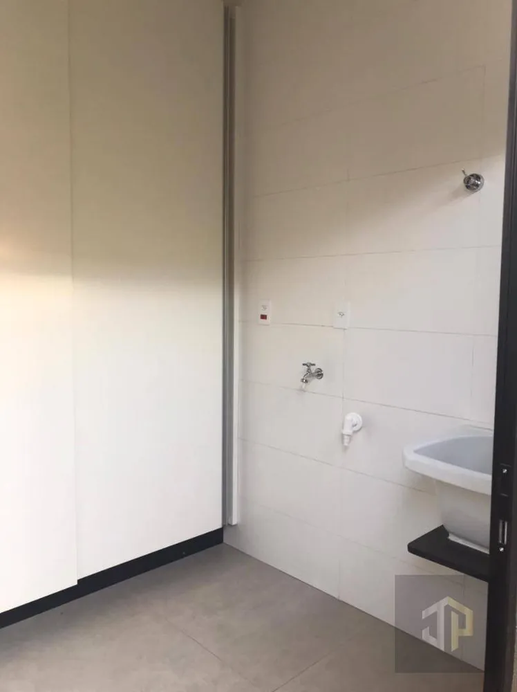 Casa, 3 quartos, 228 m² - Foto 2