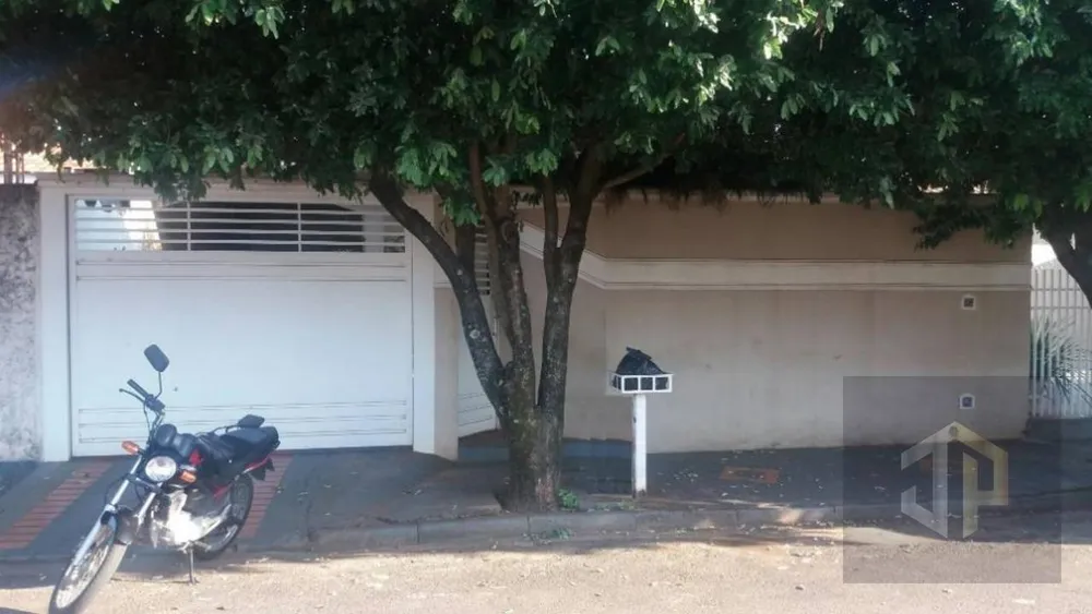 Casa, 3 quartos, 174 m² - Foto 1
