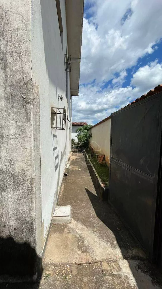 Casa para alugar com 5 quartos, 250m² - Foto 3