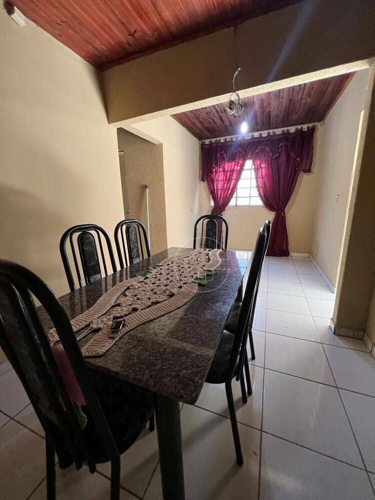 Casa à venda com 3 quartos, 120m² - Foto 2