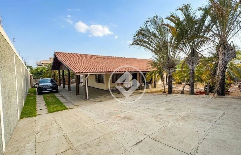 Casa, 3 quartos, 305 m² - Foto 1