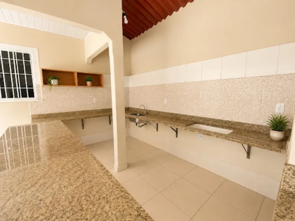 Casa, 3 quartos, 268 m² - Foto 1