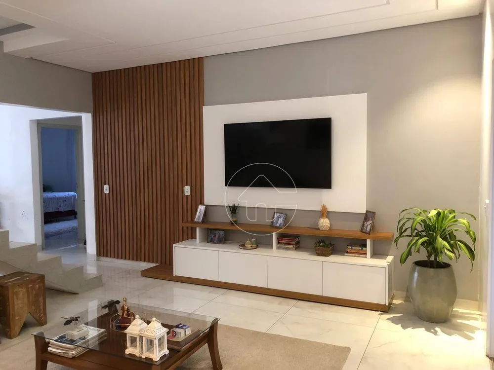 Casa, 3 quartos, 220 m² - Foto 2