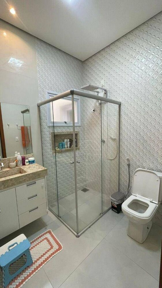 Casa à venda com 3 quartos, 204m² - Foto 2