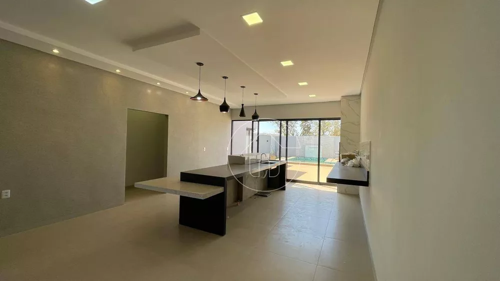 Casa à venda com 2 quartos, 210m² - Foto 7