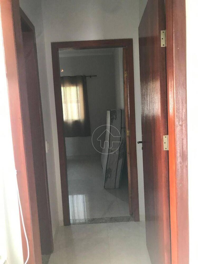 Casa à venda com 2 quartos, 95m² - Foto 1