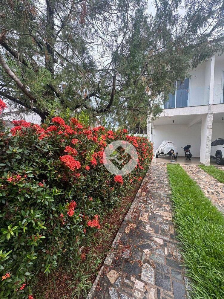 Casa à venda com 3 quartos, 800m² - Foto 3