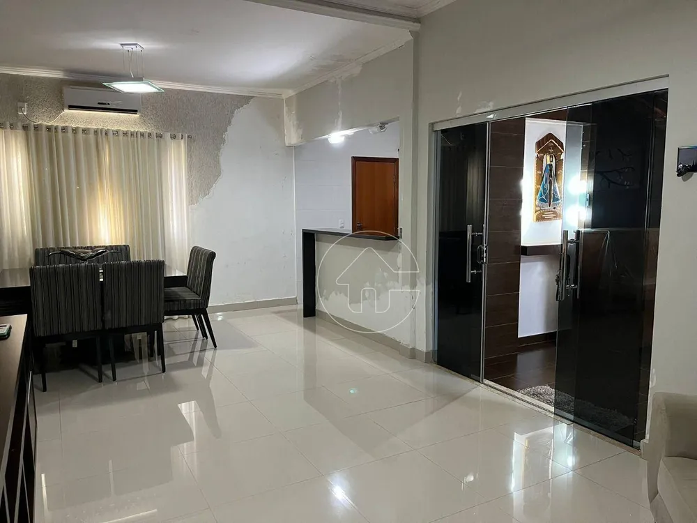 Casa, 3 quartos, 261 m² - Foto 2