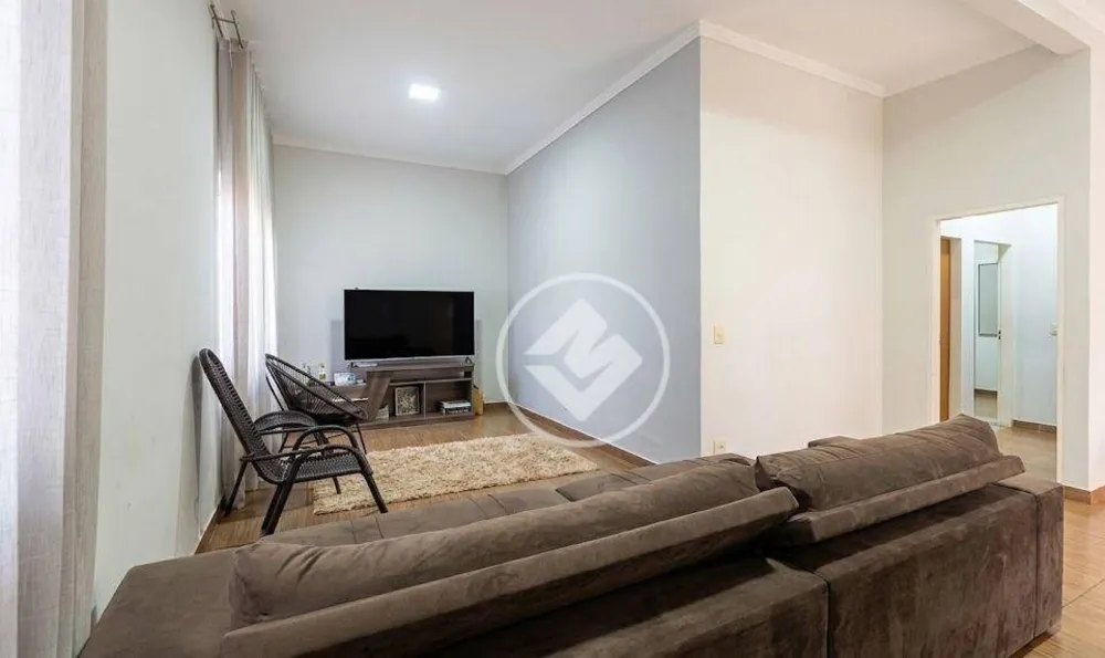 Casa, 4 quartos, 210 m² - Foto 2