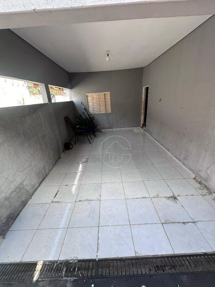 Casa à venda com 6 quartos, 235m² - Foto 7