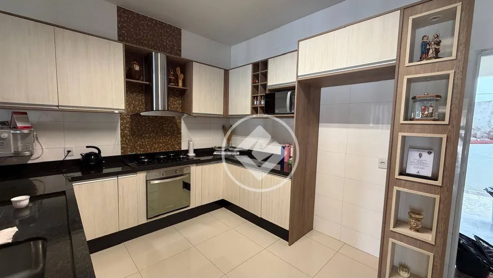 Casa, 3 quartos, 285 m² - Foto 10
