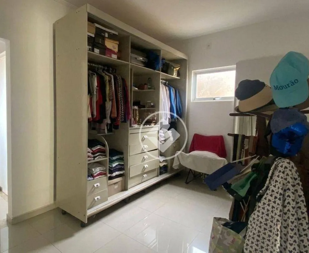Casa, 3 quartos, 211 m² - Foto 3