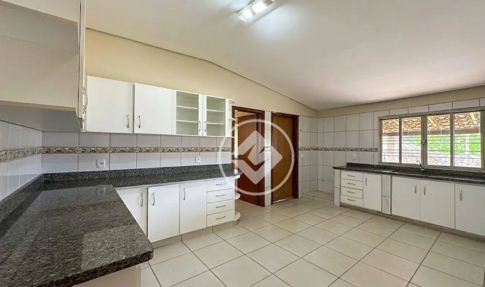 Casa, 3 quartos, 320 m² - Foto 1