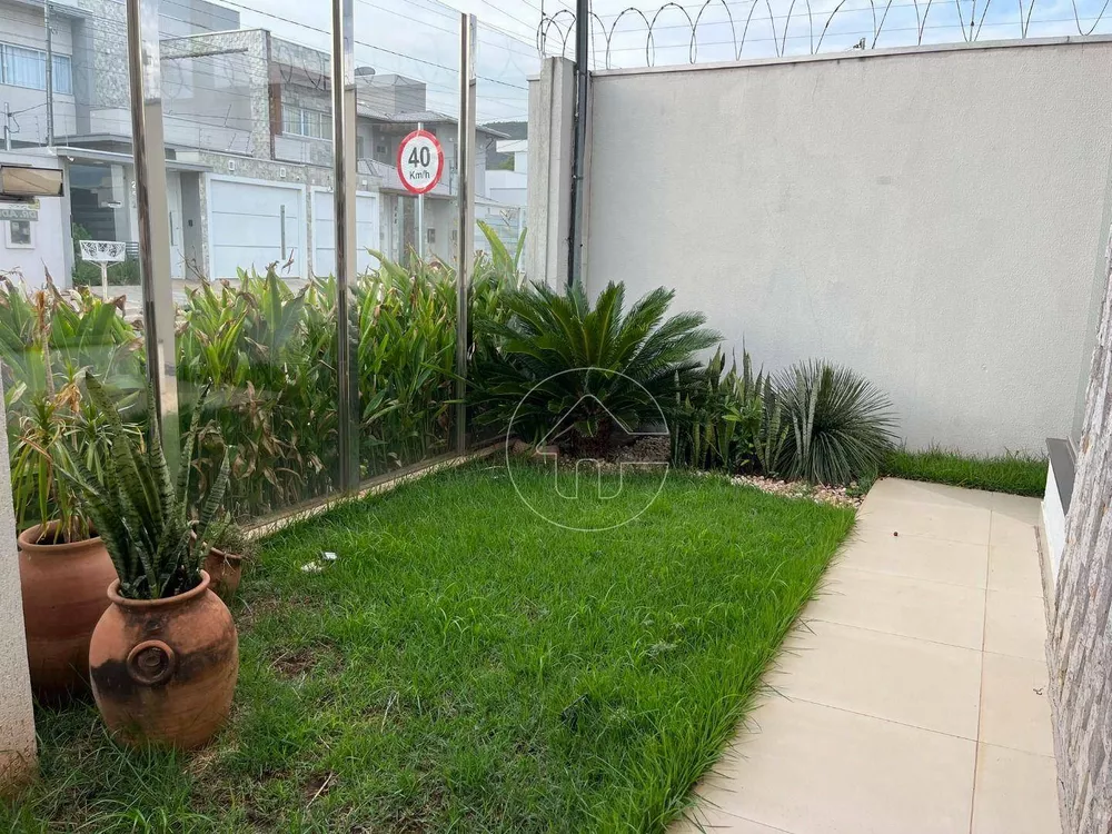 Casa à venda com 3 quartos, 201m² - Foto 4