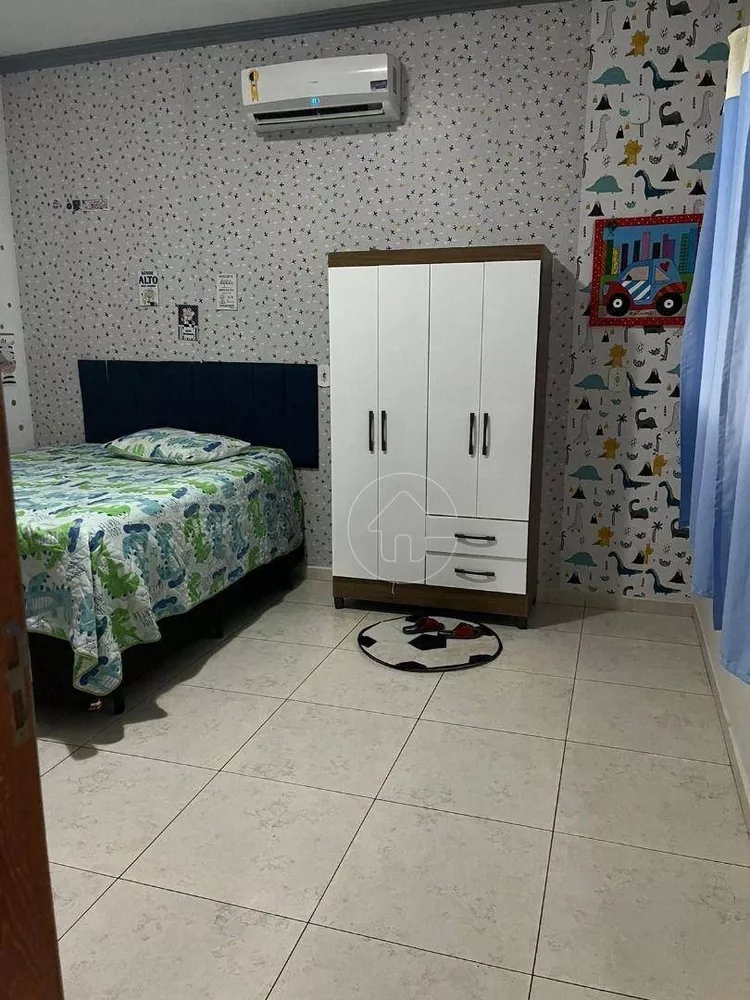 Casa à venda com 2 quartos, 160m² - Foto 2