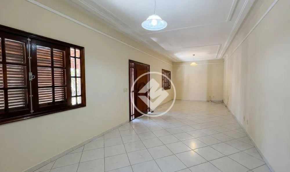 Casa, 4 quartos, 300 m² - Foto 4