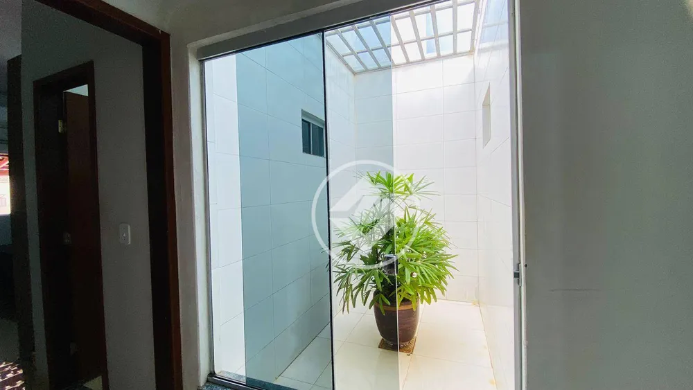 Casa, 3 quartos, 1302 m² - Foto 3