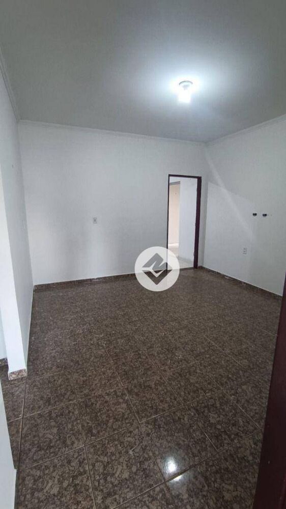 Casa para alugar com 3 quartos, 113m² - Foto 3