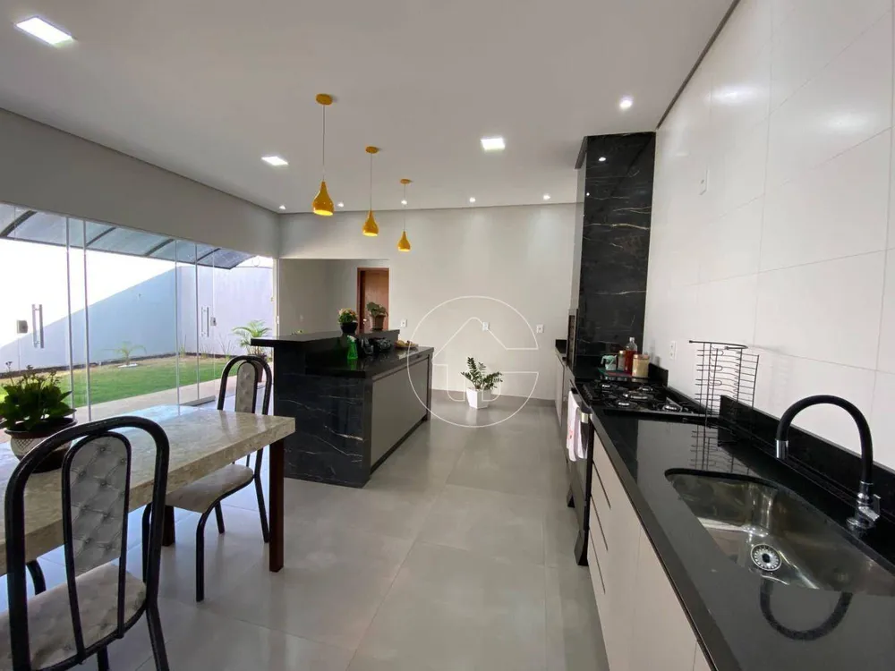 Casa, 3 quartos, 172 m² - Foto 2