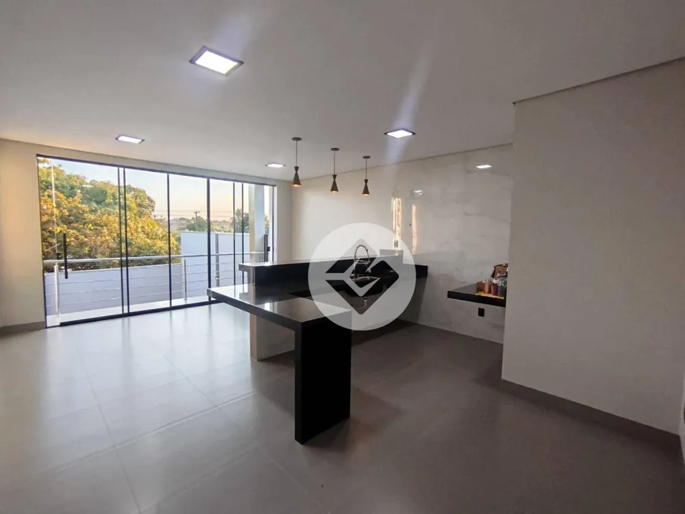 Casa, 3 quartos, 341 m² - Foto 3