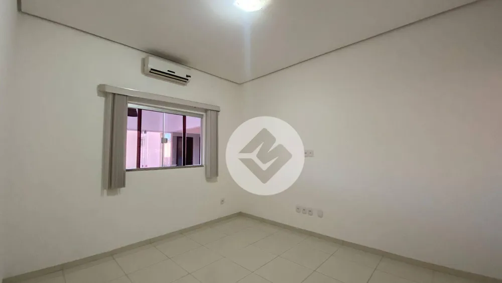 Casa, 4 quartos, 293 m² - Foto 2