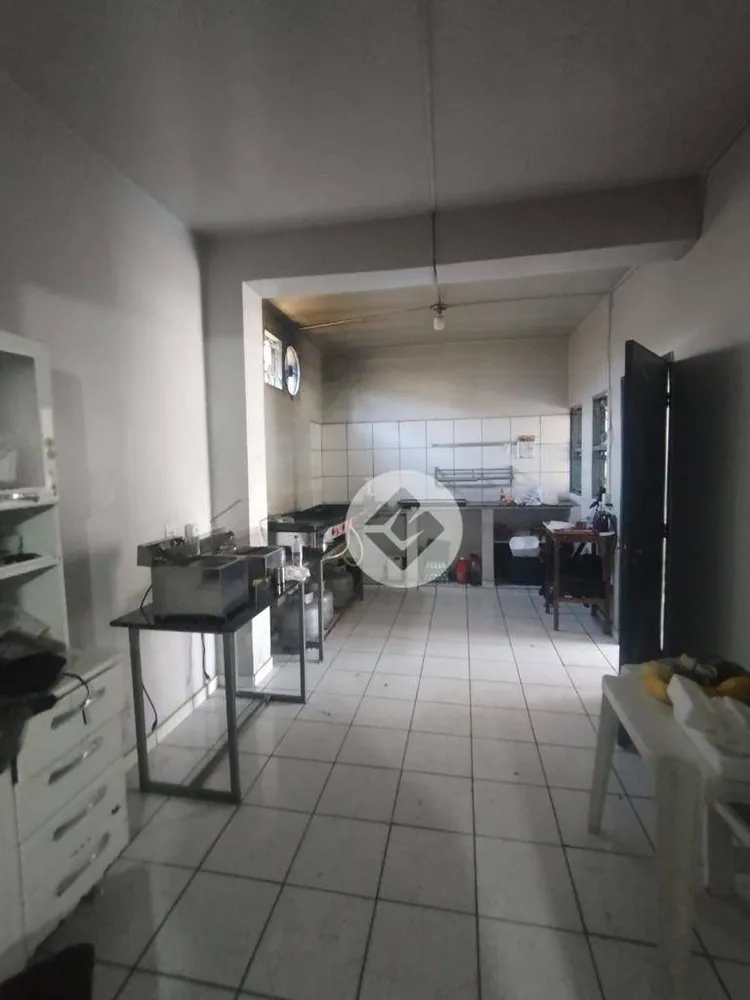 Casa, 3 quartos, 180 m² - Foto 3