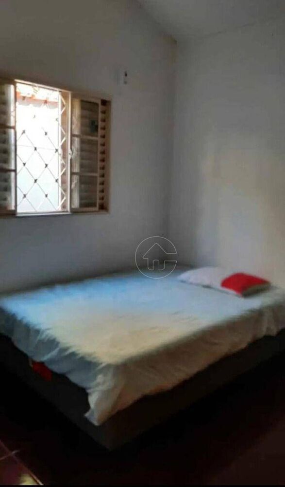 Casa à venda com 3 quartos, 170m² - Foto 2