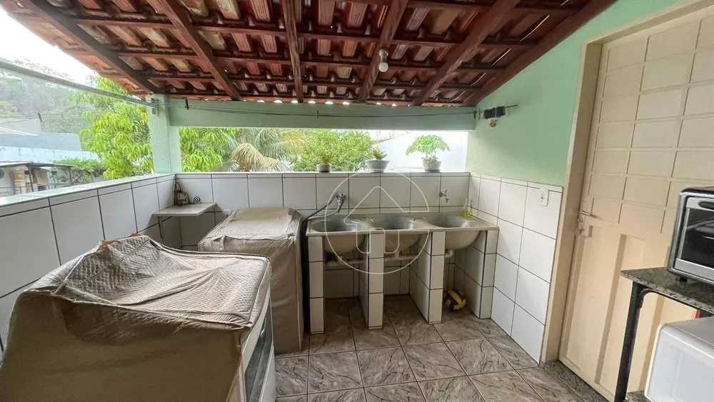 Casa à venda com 2 quartos, 120m² - Foto 3