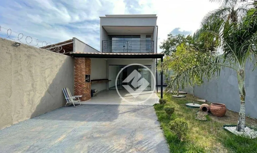 Casa, 2 quartos, 175 m² - Foto 1