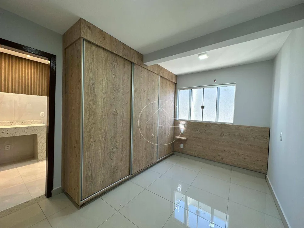 Casa, 3 quartos, 206 m² - Foto 1