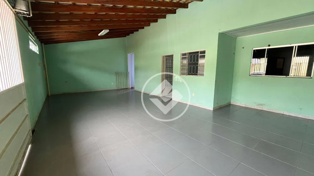 Casa, 3 quartos, 208 m² - Foto 1