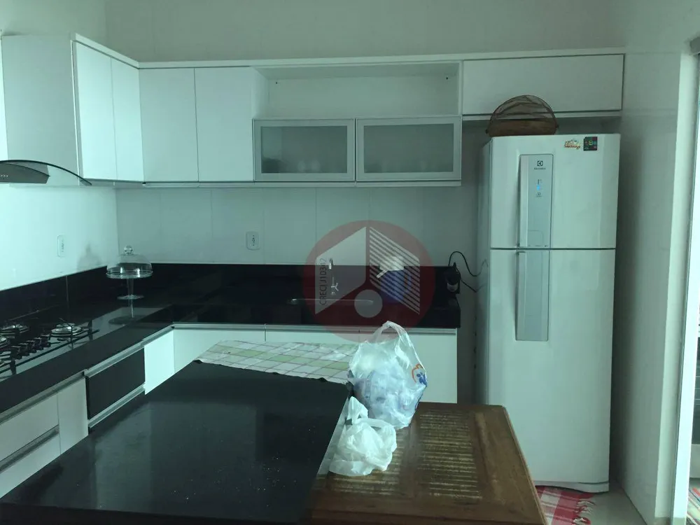 Casa, 3 quartos, 280 m² - Foto 4